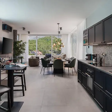 Βίλα Buddha Bay Zrnovo