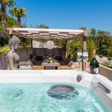 Buddha Bay
